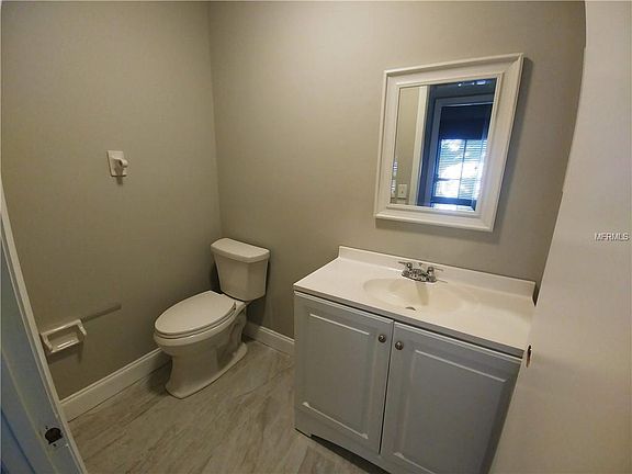 4th image of 2501 Oak Park Way #211