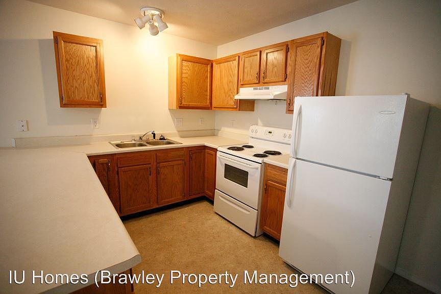 1st image of 316 E 10th St #316