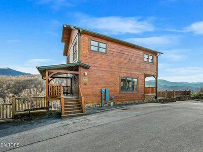 804 Resort Way, Gatlinburg, TN, 37738