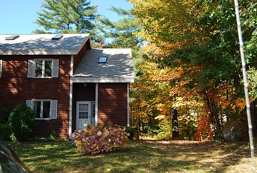 105 Village Way Photo 1