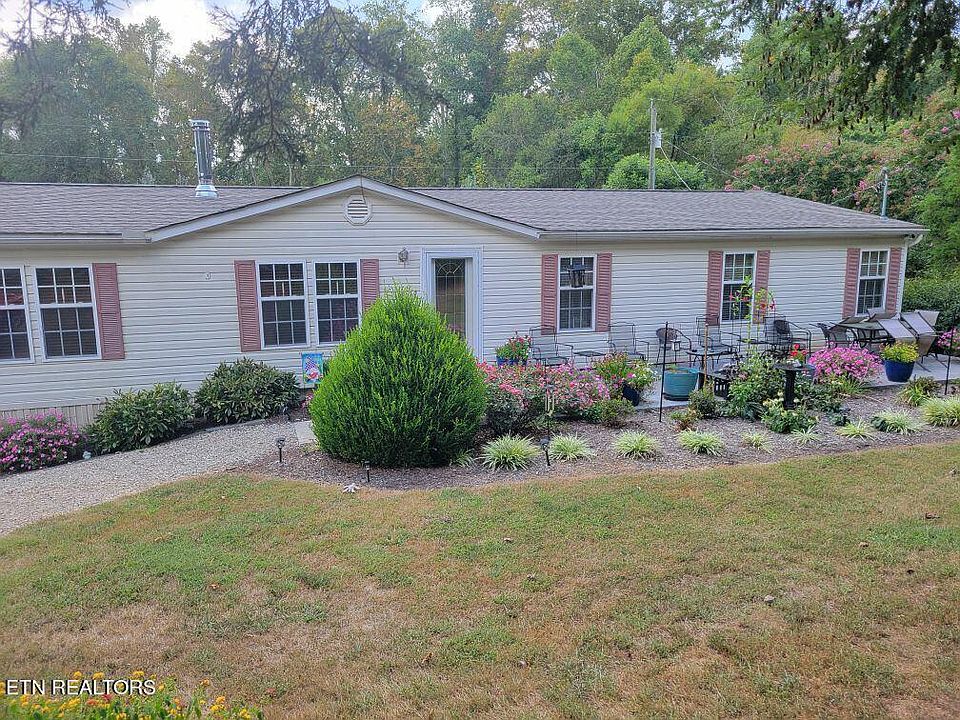 2nd image of 3221 Johnson Rd