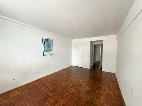 63-11 Queens Boulevard B23 image 4 of 5