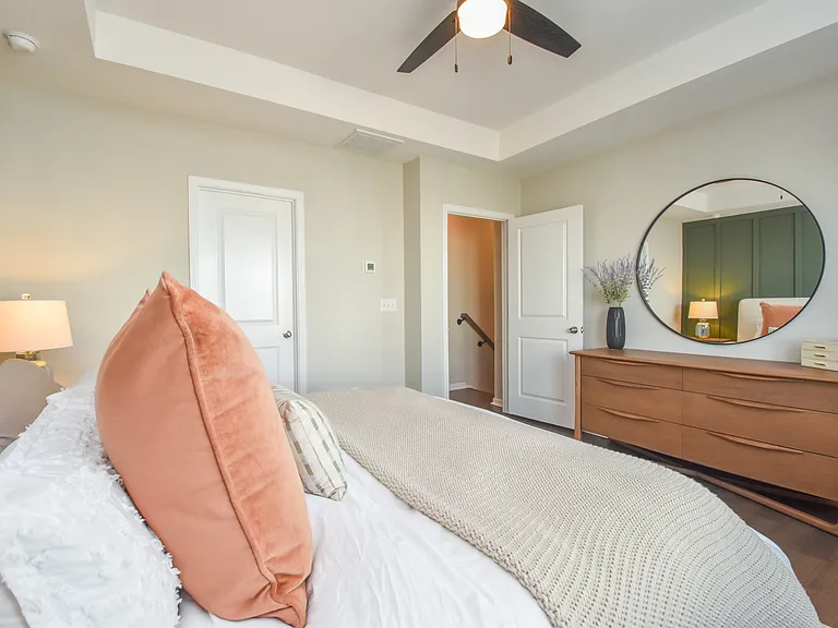 612 Tudor Park Way — Photo 13