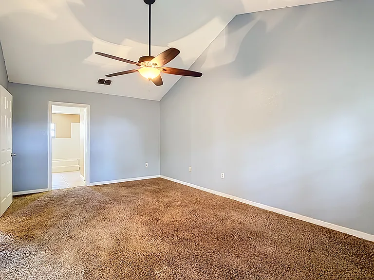 2108 Jonathan Ln — Photo 20