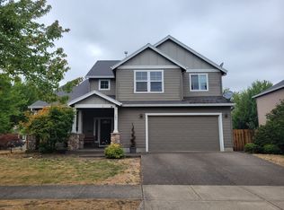 293 Skyler Dr, Woodburn, OR 97071