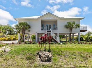 206 Bayshore Rd, Nokomis, FL 34275