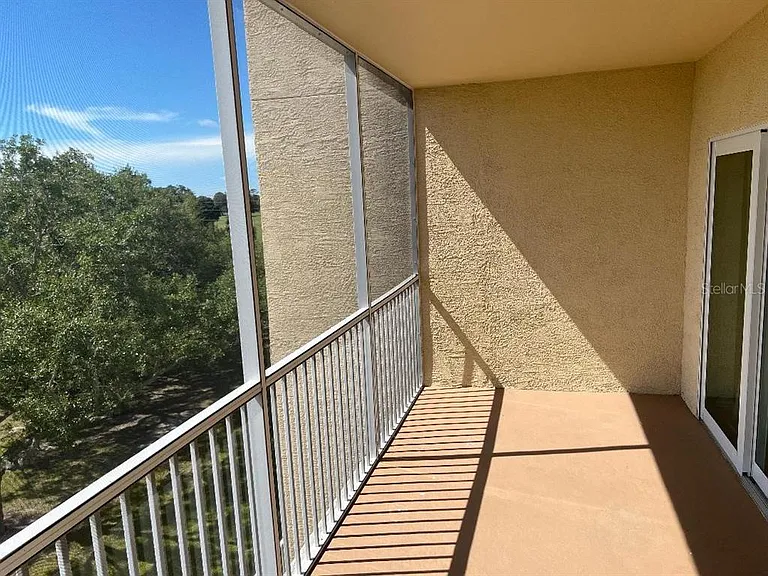 960 Starkey Rd #10305 — Photo 12
