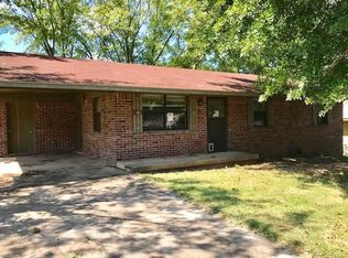 406 S 29th St, Ozark, AR 72949