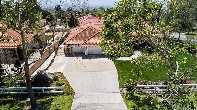 10617 Ridge Canyon
