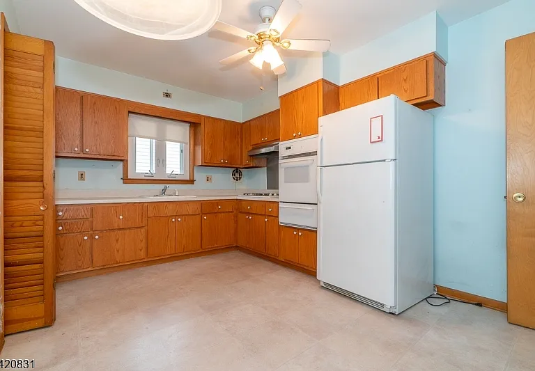 300 Mitchell Ave #2 — Photo 9