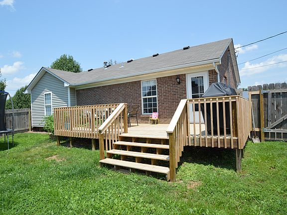 3rd image of 135 Chaparral Dr