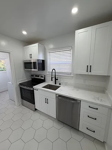 128 Dartmouth Road Photo 1