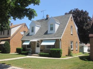 3850 S 16th St, Milwaukee, WI 53221