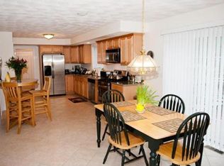 28 Fletcher Rd, Windham, NH 03087