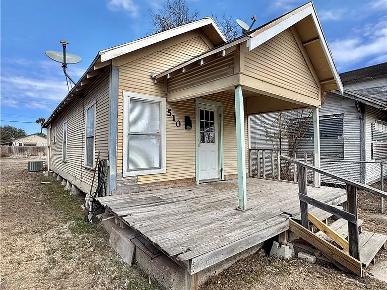 510 E Richard Ave — Photo 2