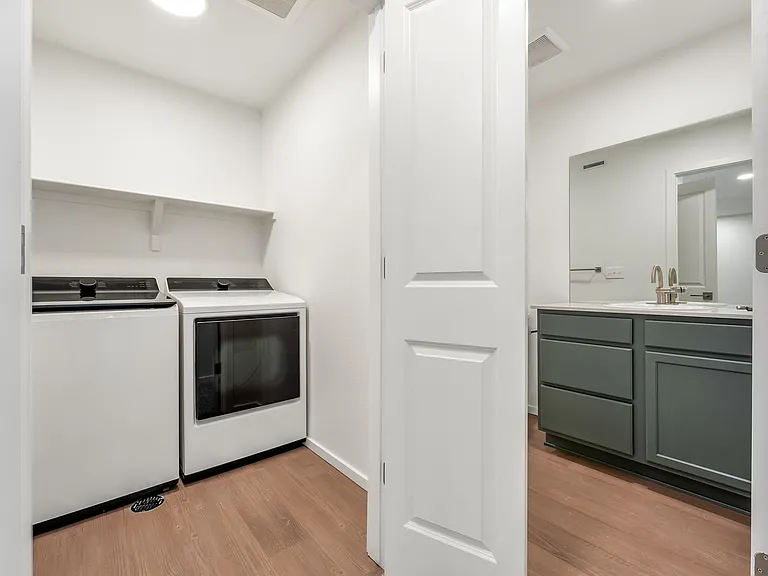 4894 River Roads Dr — Photo 11
