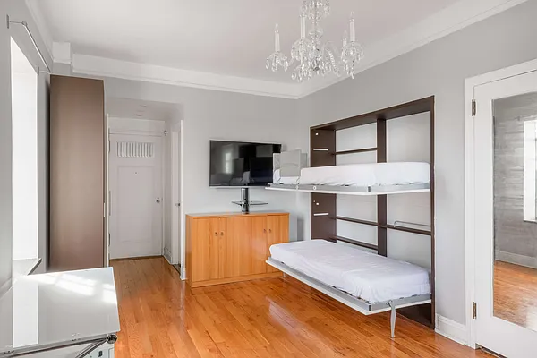 Rented by Compass | media 14