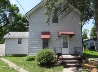 2403 18th St #B, Moline, IL 61265