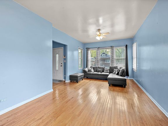 4th image of 11812 S Emerald Ave