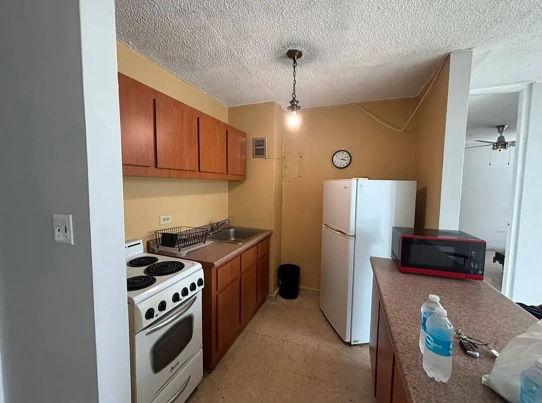 250 W Calle De La Candelaria — Photo 3