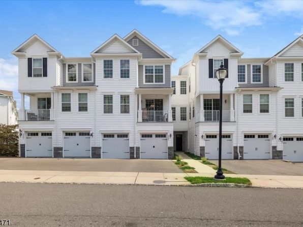 121 Sequoia Dr