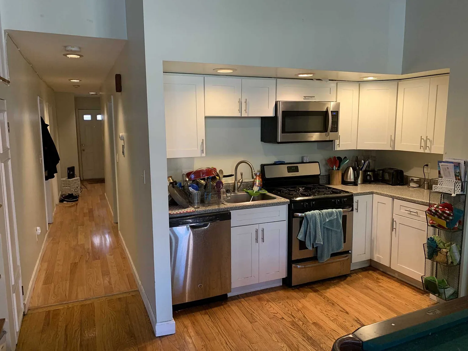 3 bed, $3,785 — Photo 4
