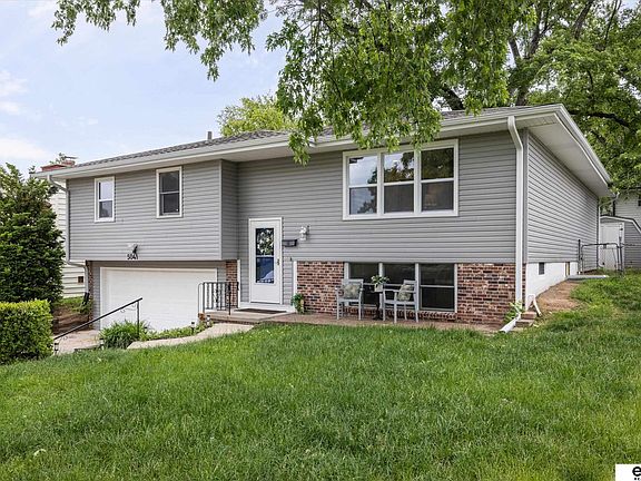 4th image of 5041 S 93rd St