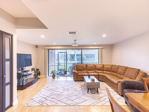 3rd image of 4718 NW 89th Avenue #4718