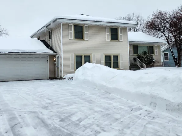 6217 Bethia Ln, Minneapolis, MN 55429