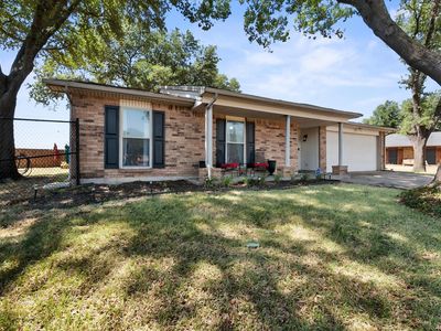 329 E Crossland Blvd, Grand Prairie, TX, 75052
