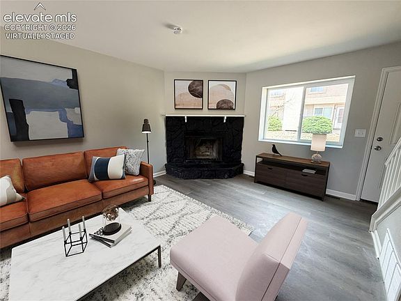 3rd image of 3075 Starlight Cir