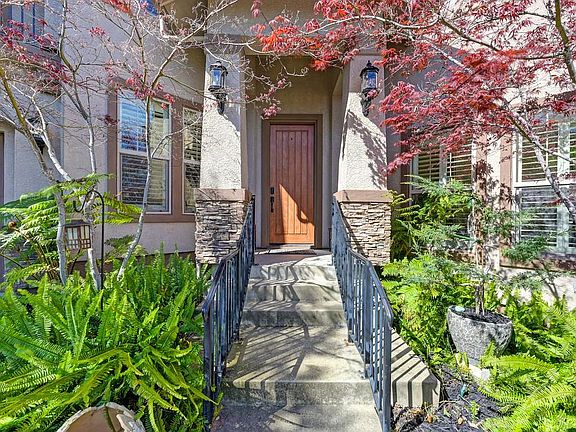 2nd image of 343 Carpenter Hill Rd