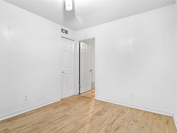 5th image of 1415 E Grand Blvd