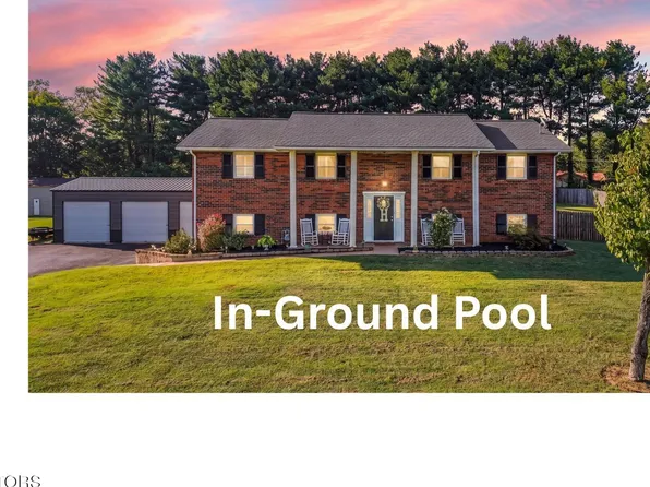 670 Grandview Dr, Lenoir City, TN 37772