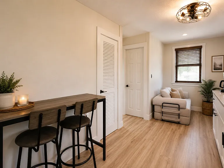 44 Barton Ave #4 — Photo 8