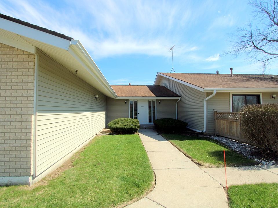 1st image of 4913 W Oakwood Dr