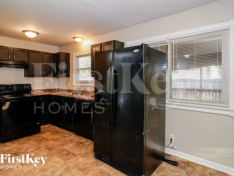 6440 W 15th St — Photo 7