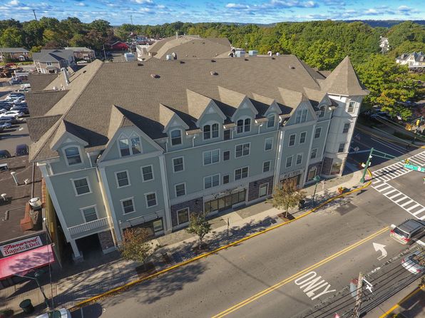 250 South Ave APT 4E