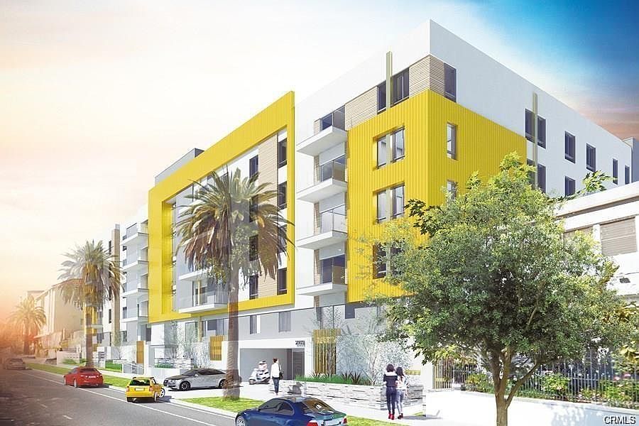 1st image of 2329 Leeward Ave #605