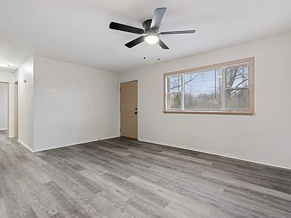 5th image of 1420 E Pitman Ave