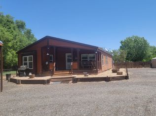 39 Servis Farm Rd, Los Lunas, NM 87031