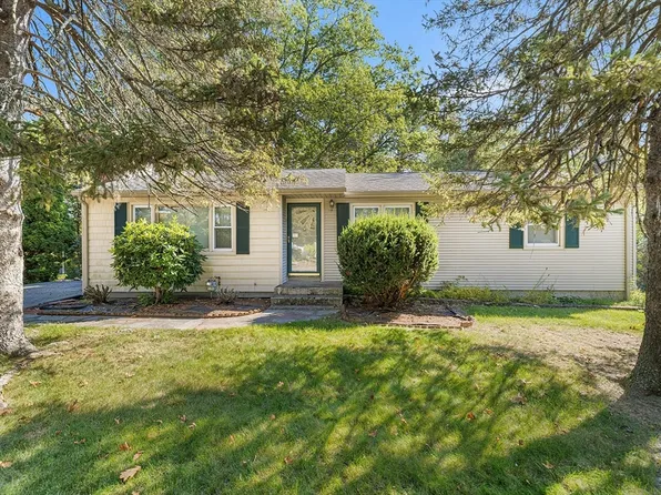 66 Mount Ave, Worcester, MA 01606