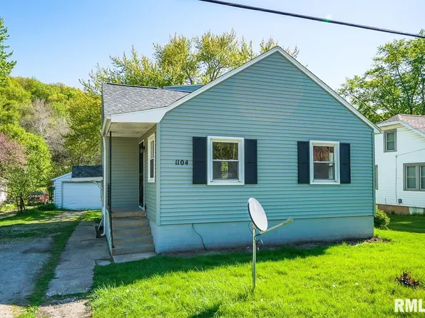 1104 Meadow Ave, East Peoria, IL 61611
