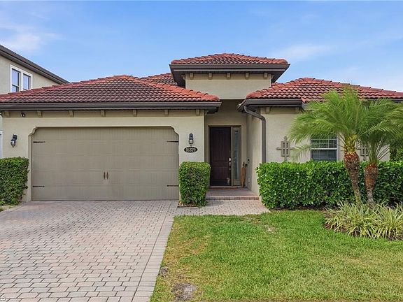 4th image of 16329 Aberdeen WAY
