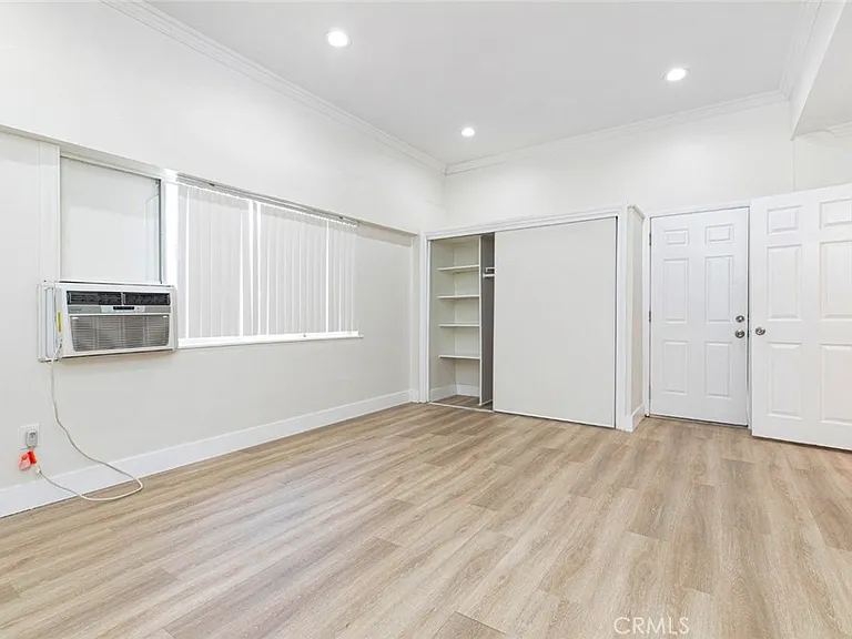 14319 Tiara St #2 — Photo 6