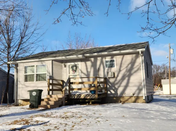 422 Hartman Ave, Waterloo, IA 50701