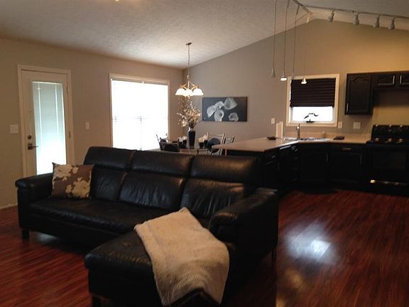 5th image of 137 Paddlewheel Dr
