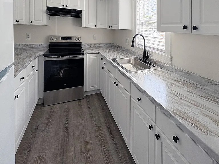 377 S Main St #2 — Photo 3