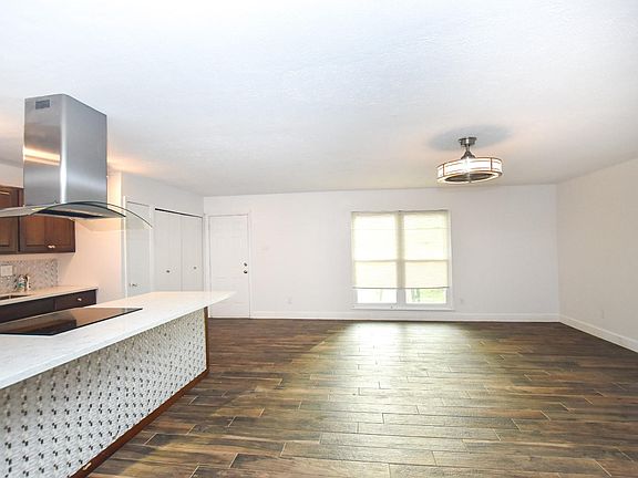 5th image of 6219 Scotch Pine Dr