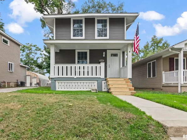 2437 S 9th St, Springfield, IL 62703